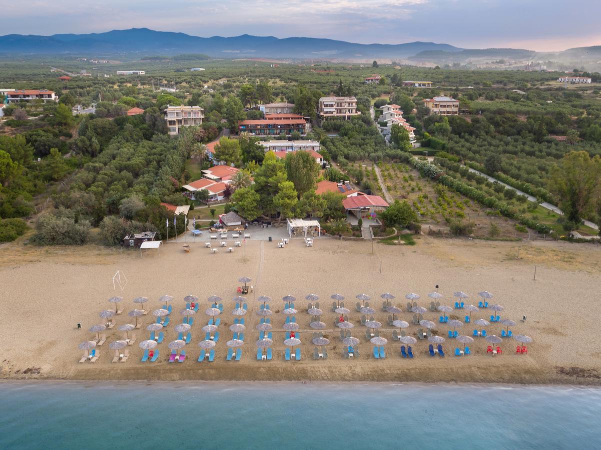 Coral Blue Beach Hotel Gerakini Exterior photo