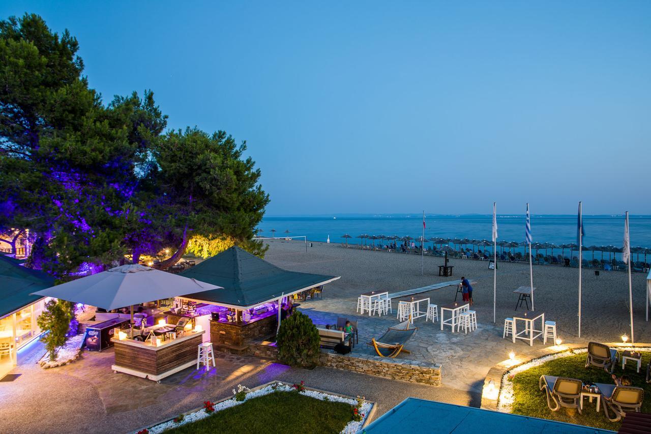 Coral Blue Beach Hotel Gerakini Exterior photo