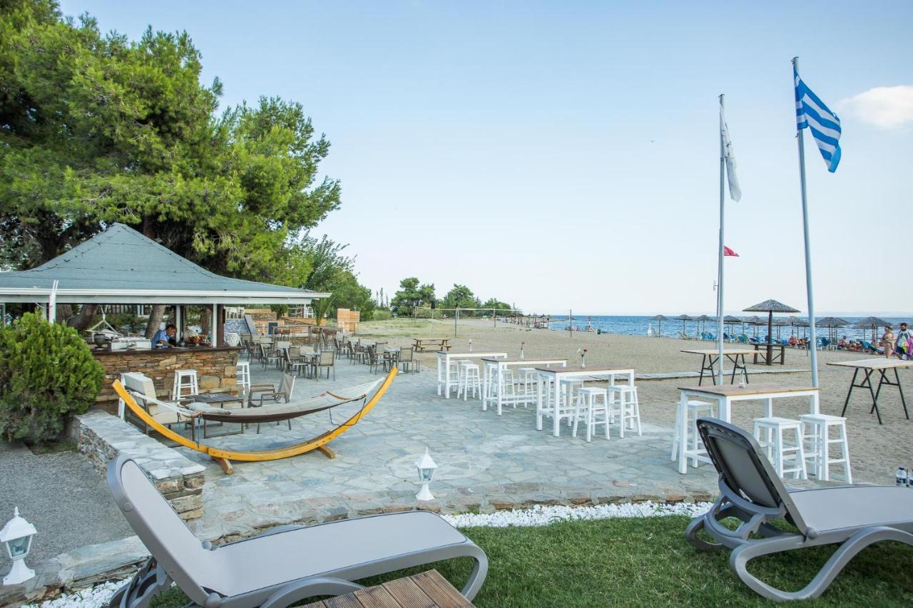 Coral Blue Beach Hotel Gerakini Exterior photo